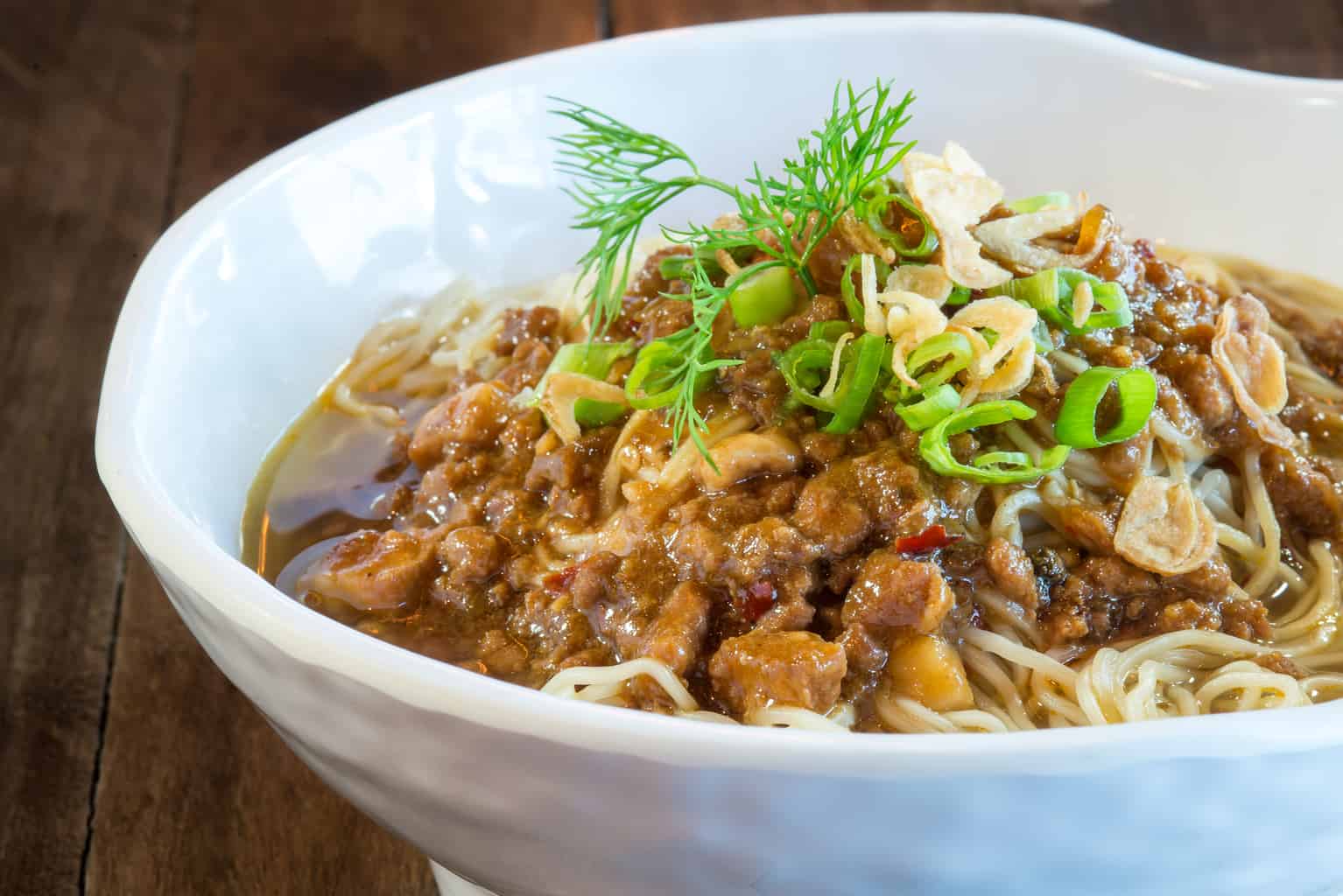 Szechuan noodle in chili soup