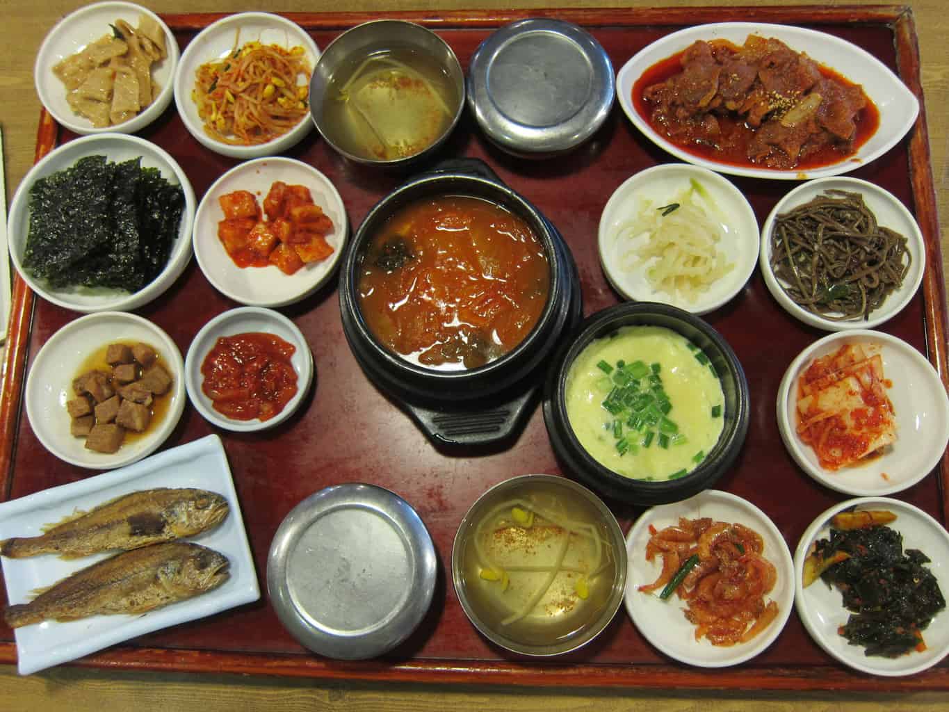  spicy stir-fried pork and grilled mackerel hanjeongsik