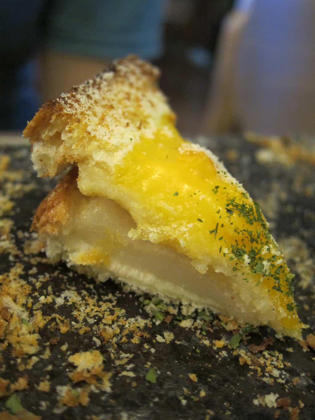 garlic cheese injeolmi toast